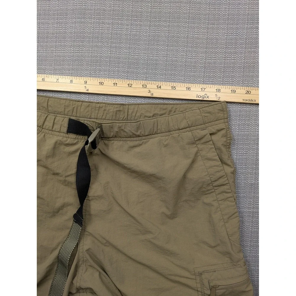 Columbia Cargo Shorts Mens Medium Beige Nylon Belted Elastic Waist 9 Inseam